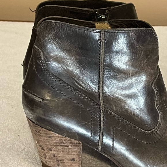 Frye Renee Ankle Brown Boots Sz 7 1/2 - Picture 4 of 12